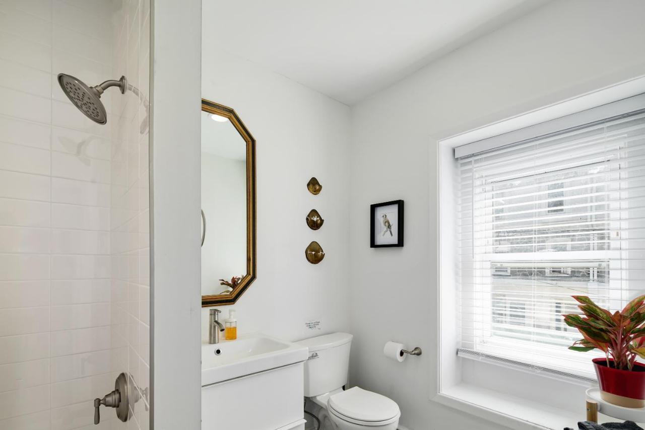 Apartment Modern Parisian In The Heart Of Manayunk